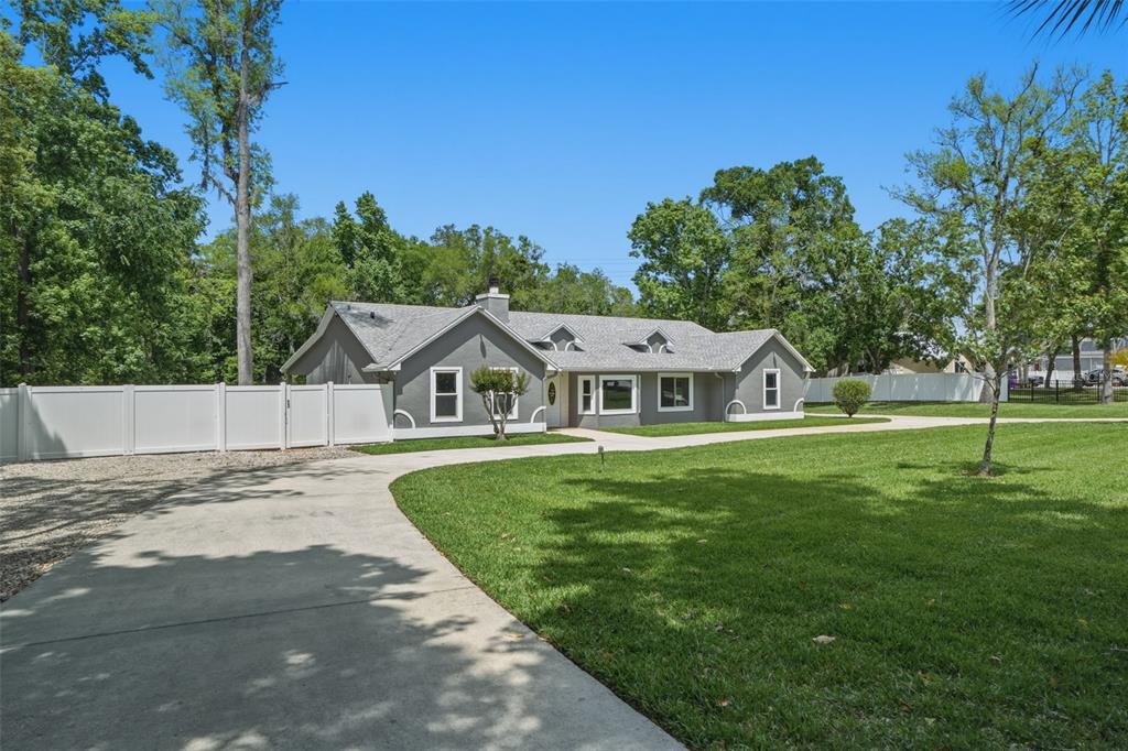 130 East Bahama Road Winter Springs, FL 32708 - Photo 4 of 48 Gallery Image 4