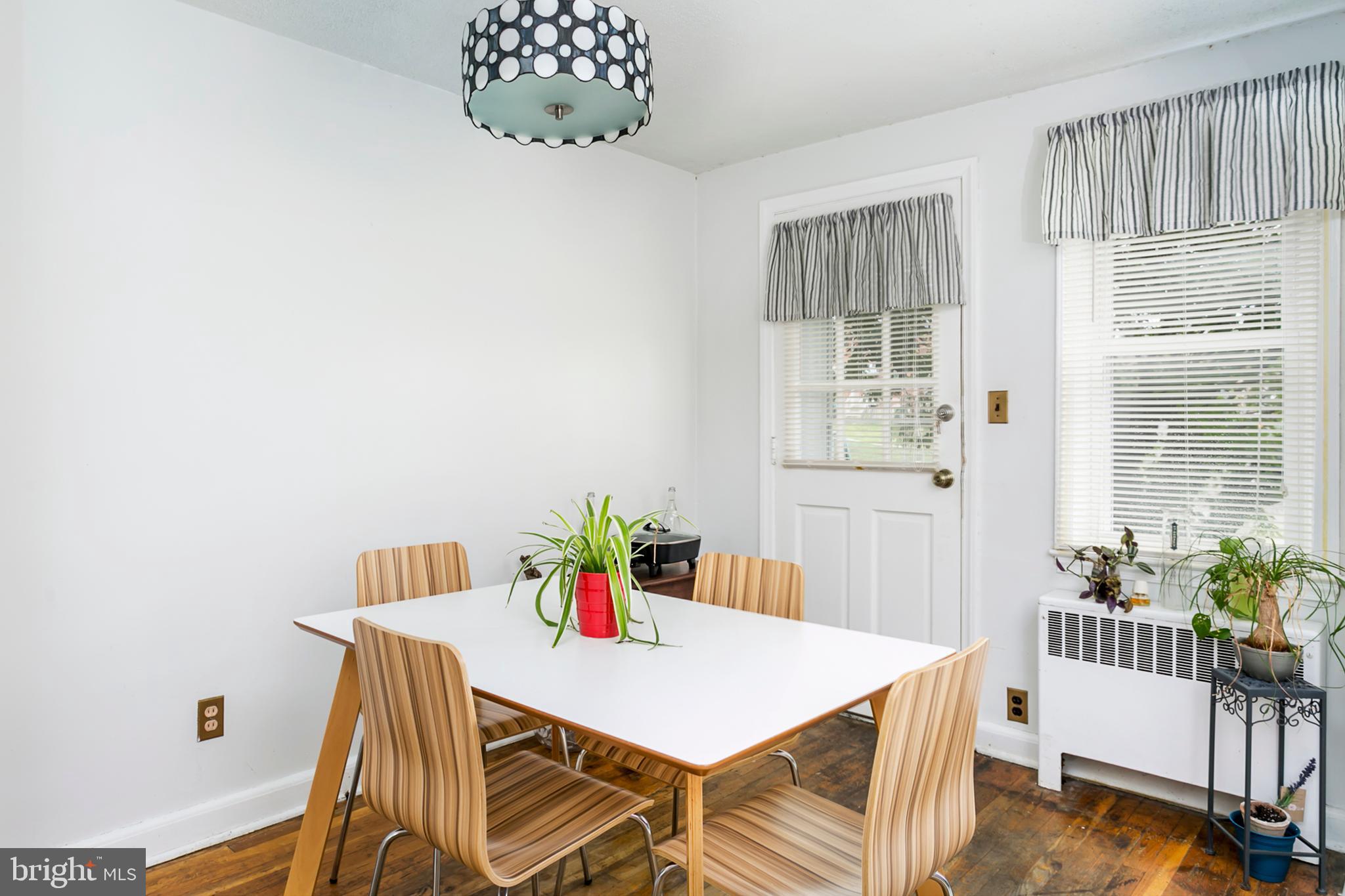 3657 Clarenell Road Baltimore, MD 21229 - Photo 5 of 14 Gallery Image 5