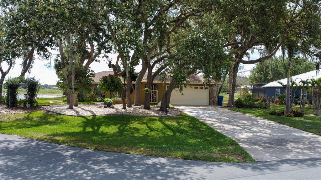 268 Eastpoint Court Spring Hill, FL 34606 - Photo 1 of 43