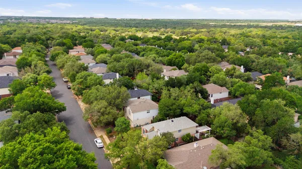 $500,000 | 4500 Destinys Gate Drive, Austin, TX 78727