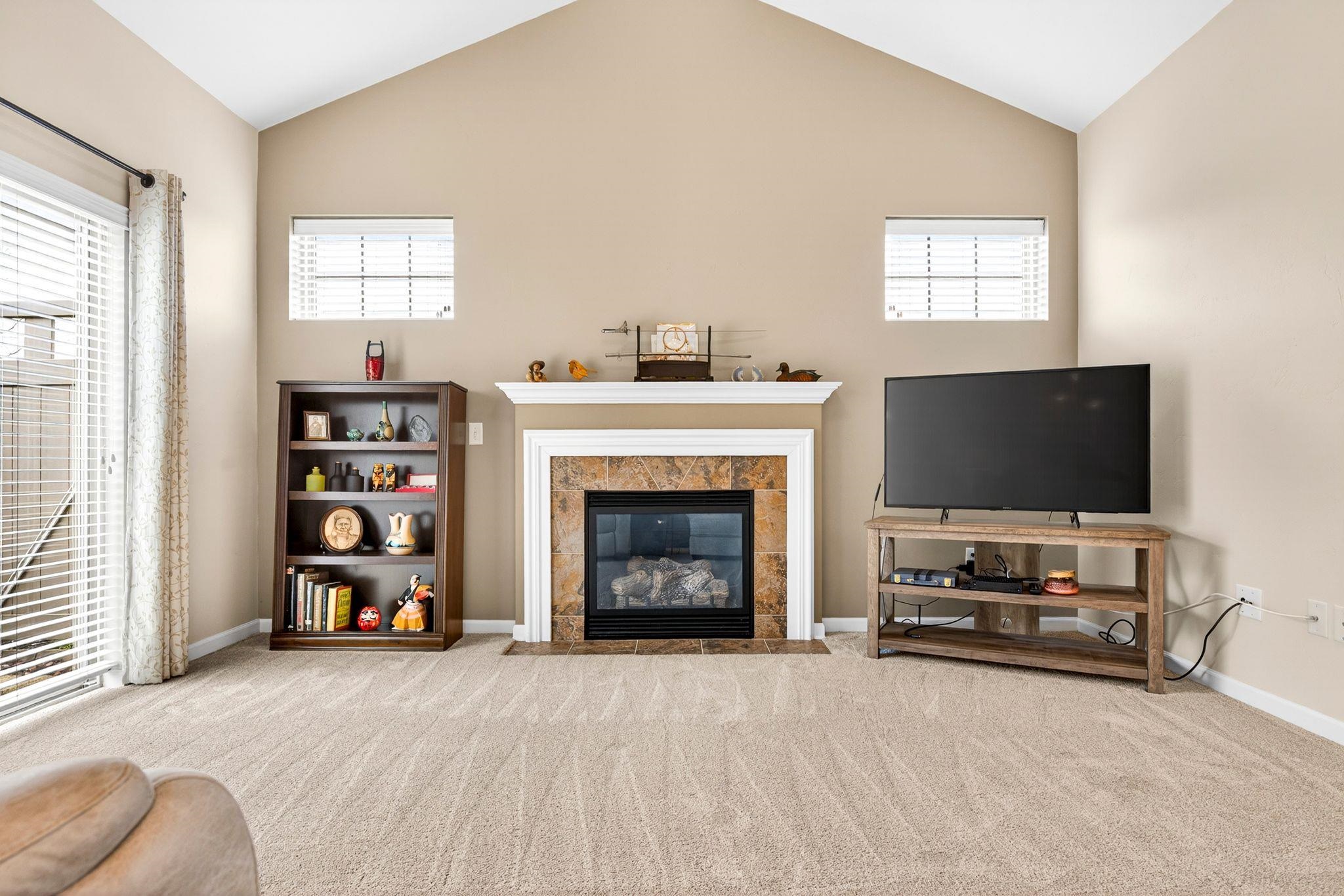 2104 Milestone Drive Appleton, WI 54913 - Photo 4 of 45
