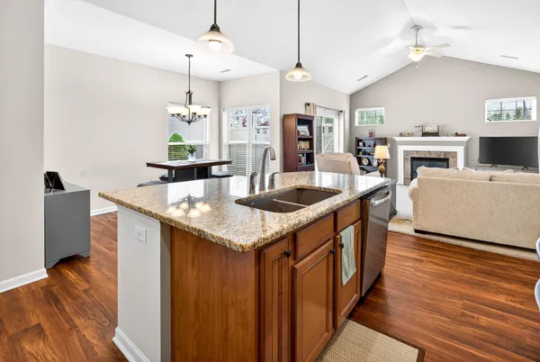 $414,900 | 2104 Milestone Drive, Appleton, WI 54913