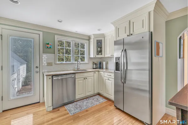 $1,099,000 | 87 James Street, Fairfield, CT 06824