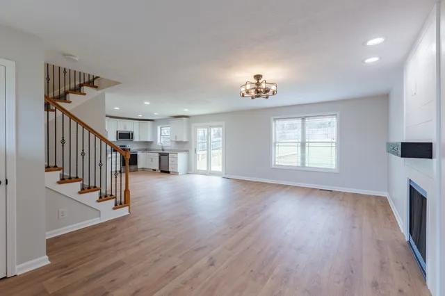 $369,900 | 3149 Clydesdale Drive, Clarksville, TN 37043