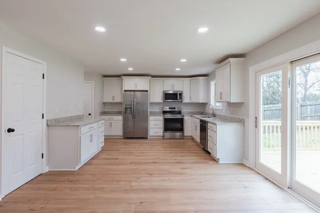 $369,900 | 3149 Clydesdale Drive, Clarksville, TN 37043