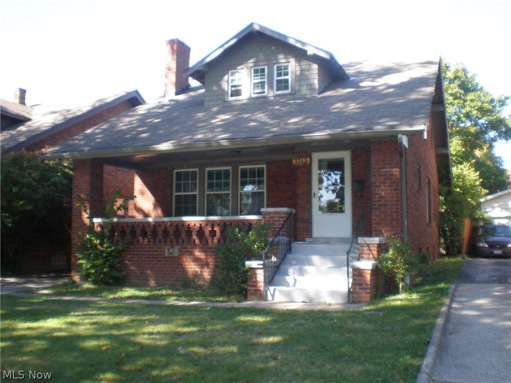 3313 Tullamore Road Cleveland, OH 44118 - Photo 1 of 17