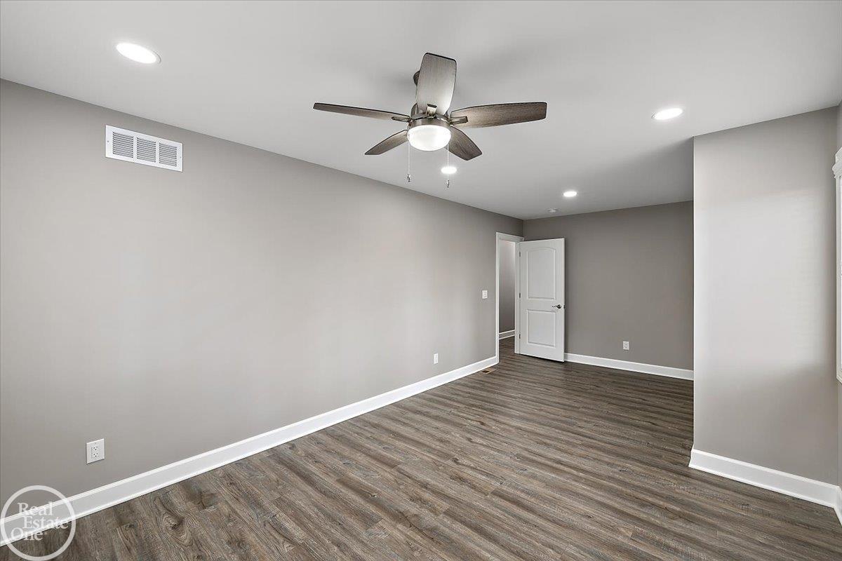 68000 Dequindre Road Washington, MI 48095 - Photo 40 of 48