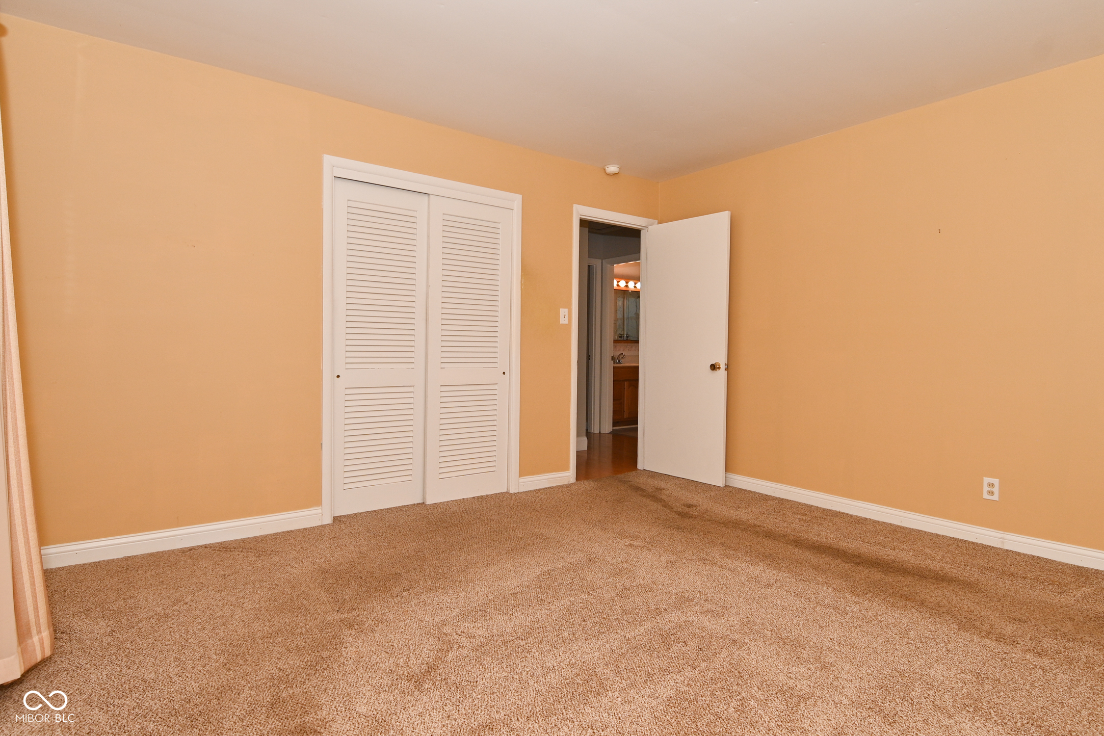 6347 Breamore Road Indianapolis, IN 46220 - Photo 26 of 43