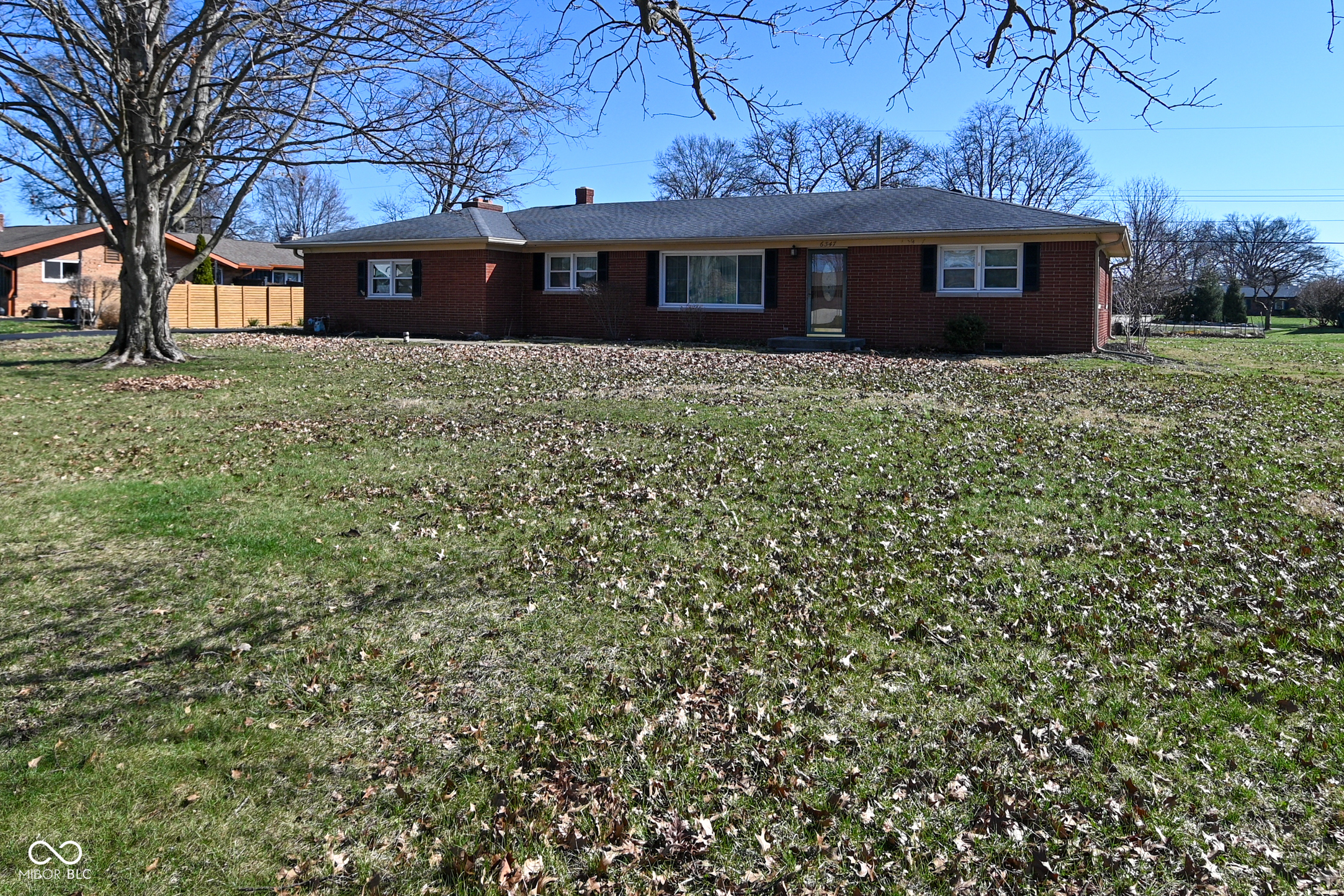 6347 Breamore Road Indianapolis, IN 46220 - Photo 3 of 43