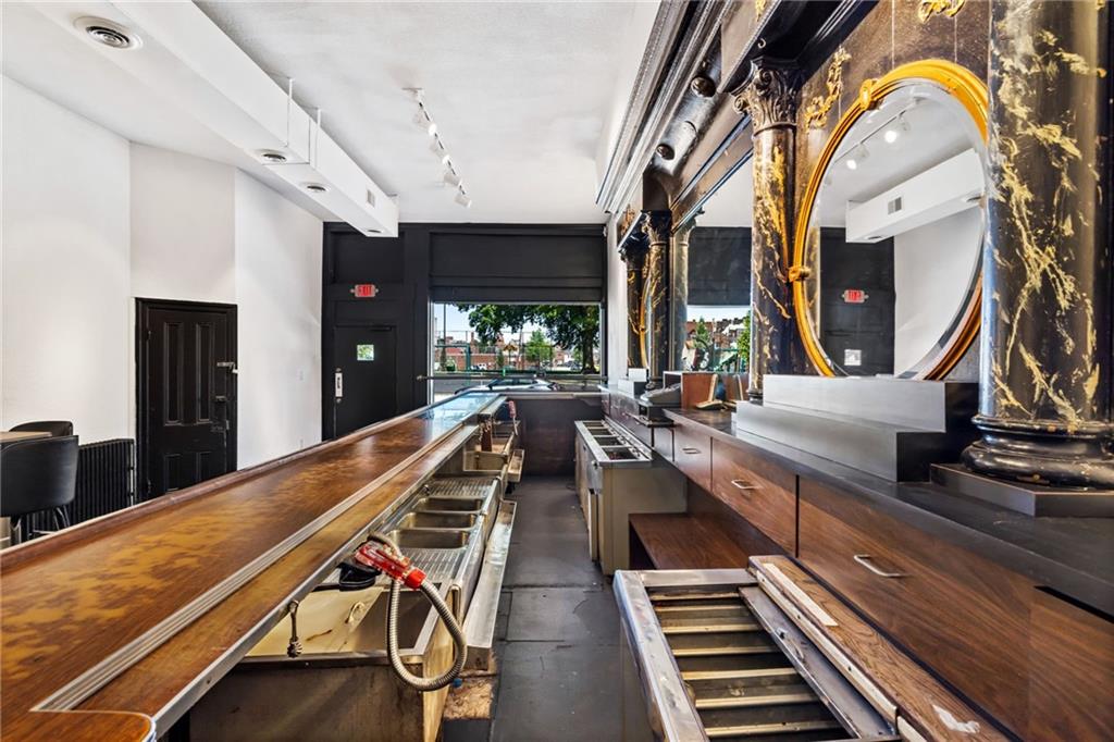 80 South 12th Street Pittsburgh, PA 15203 - Photo 6 of 43 a view of a living room with furniture