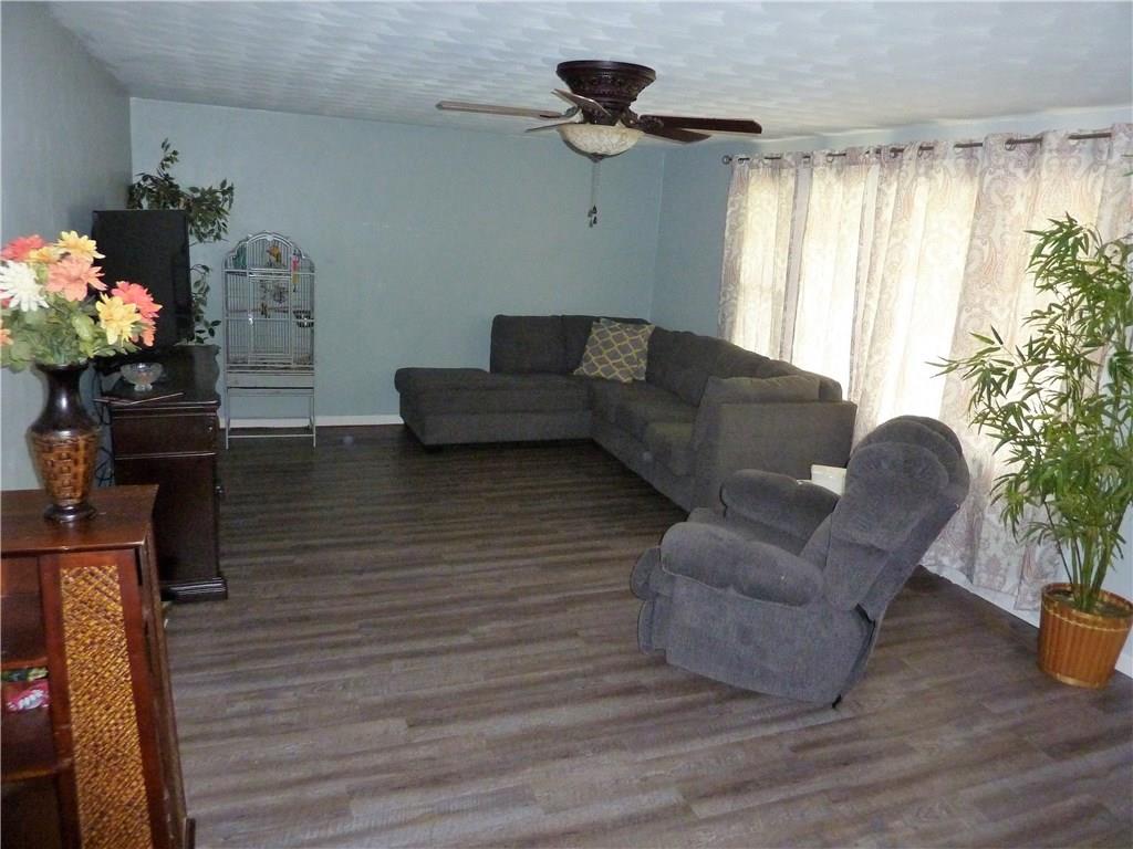 916 West Post Road Anderson, IN 46012 - Photo 4 of 39