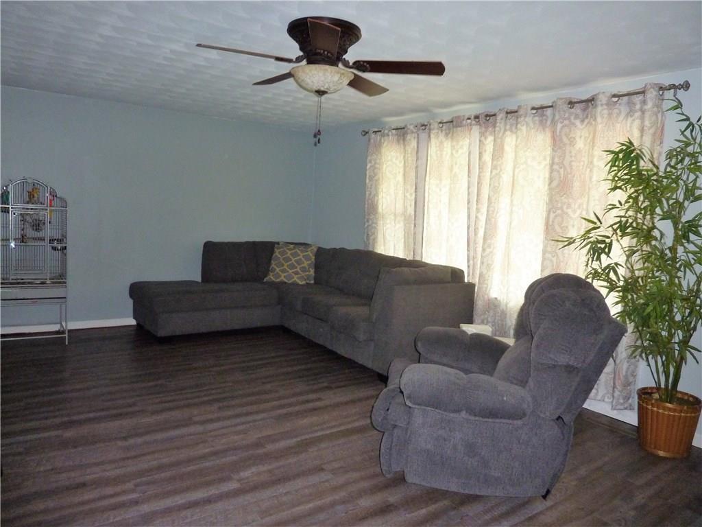 916 West Post Road Anderson, IN 46012 - Photo 5 of 39