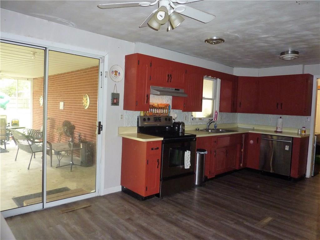916 West Post Road Anderson, IN 46012 - Photo 9 of 39