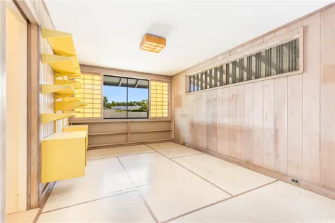 $3,155,000 | 925 Waiholo Street, Honolulu, HI 96816