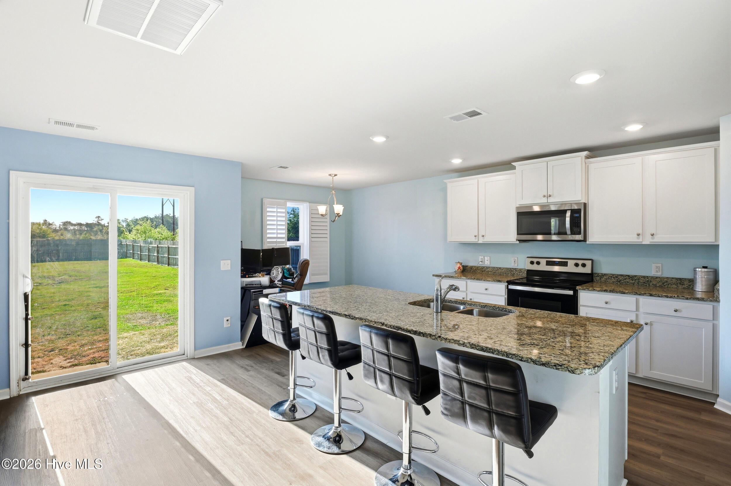 697 Poppleton Drive Hampstead, NC 28443 - Photo 14 of 49 12_697_poppleton_dr_012