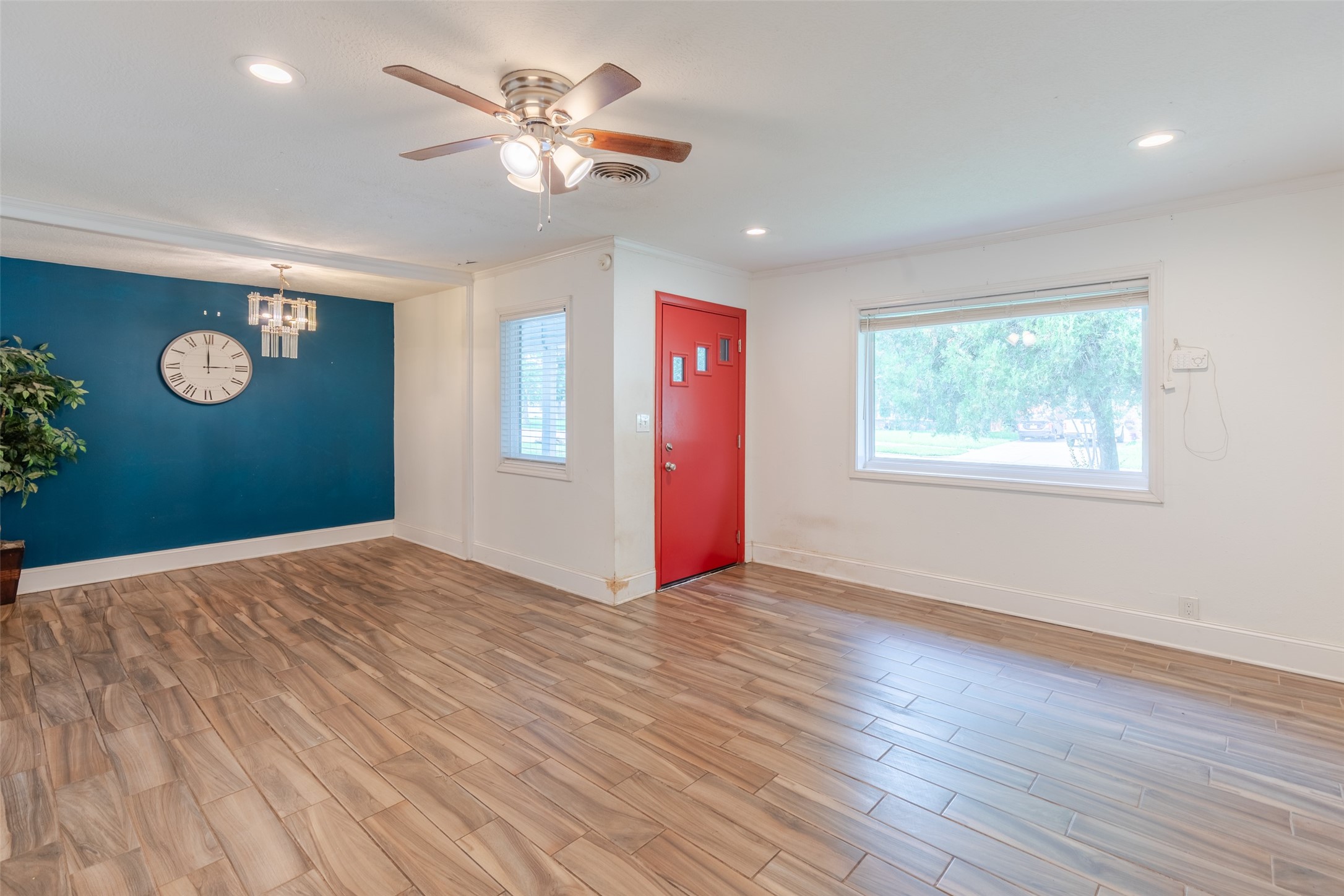 6131 Grape Street Houston, TX 77074 - Photo 2 of 41