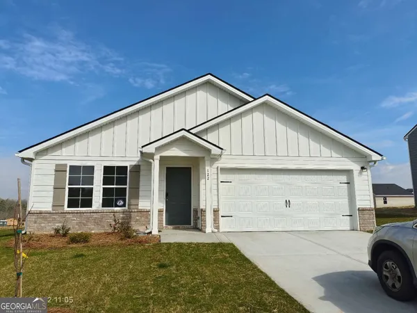 $2,200 | 122 Oxford Lane, Kingston, GA 30145