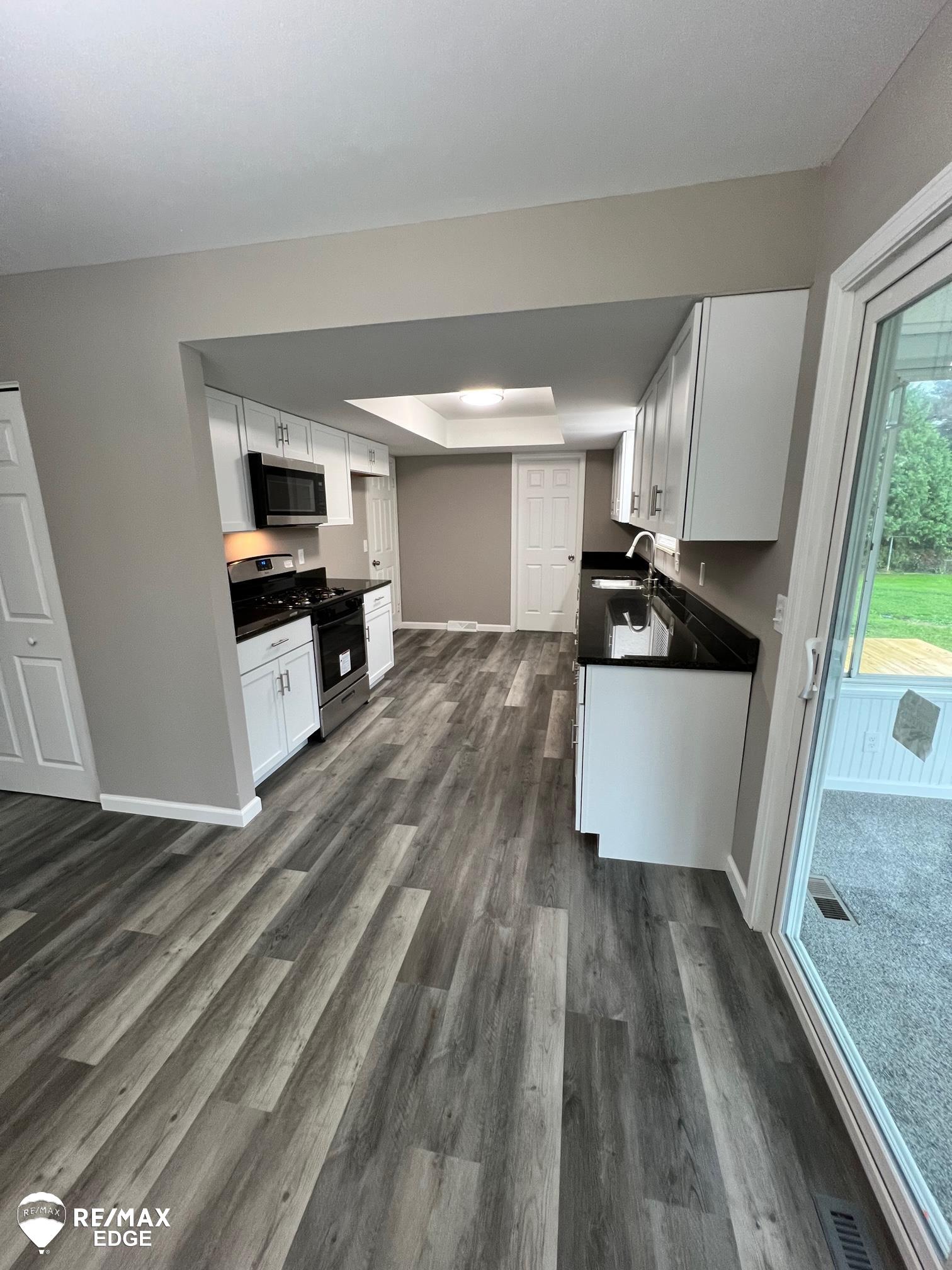 7379 North Linden Road Mount Morris, MI 48458 - Photo 8 of 34