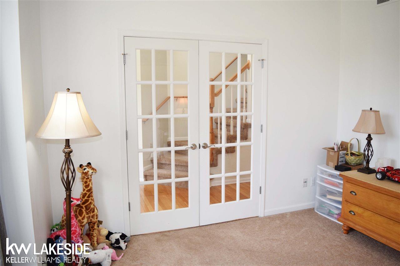 30909 Bradmore Road Warren, MI 48092 - Photo 6 of 50 31334757-5.JPG
