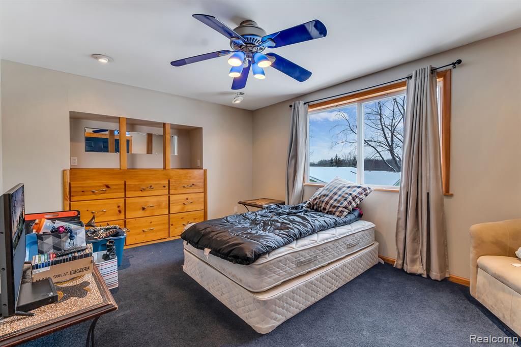 2379 Grove Park Road Fenton, MI 48430 - Photo 43 of 56