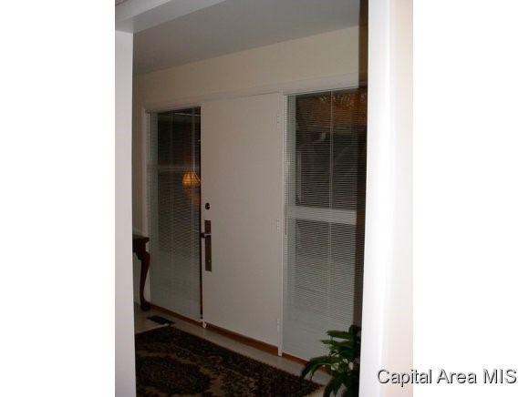 2324 Sylvan Road Springfield, IL 62704 - Photo 16 of 24 Gallery Image 16