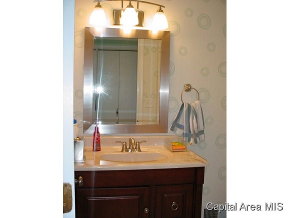 2324 Sylvan Road Springfield, IL 62704 - Photo 18 of 24 Gallery Image 18