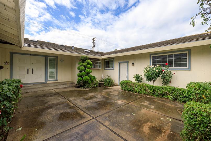 302 Leveland Lane Modesto, CA 95350 - Photo 2 of 39