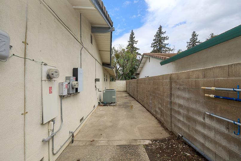 302 Leveland Lane Modesto, CA 95350 - Photo 38 of 39