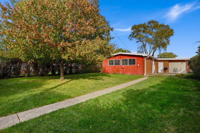 7646 East Prairie Road Skokie, IL 60076 - Photo 6 of 8