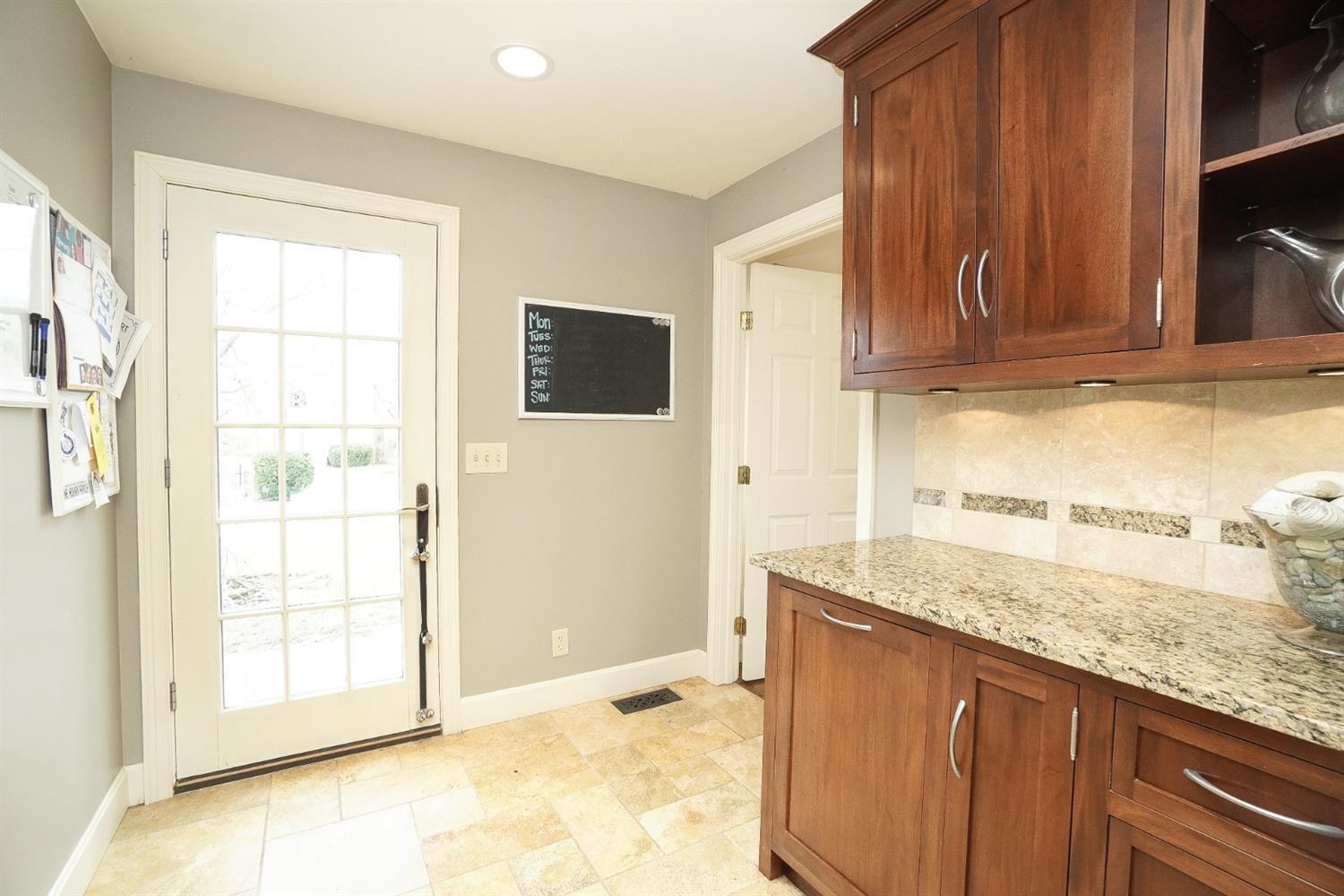 123 Bonham Road Wyoming, OH 45215 - Photo 17 of 41 Gallery Image 17
