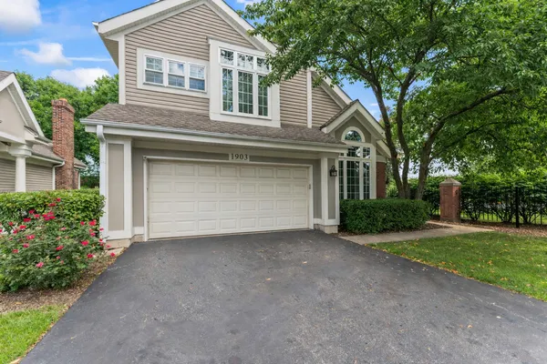 $3,500 | 1903 North Evergreen Avenue, Arlington Heights, IL 60004