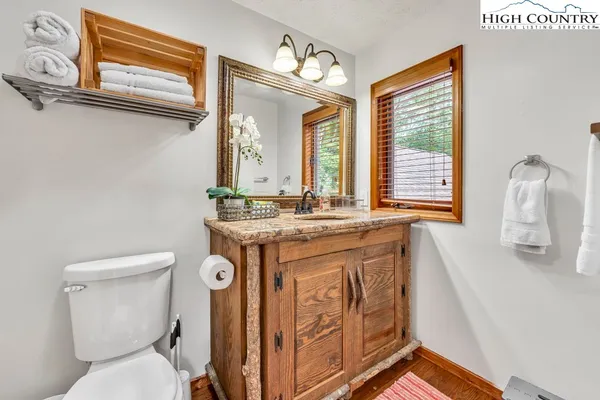 $649,000 | 111 Wintergreen Way, Beech Mountain, NC 28604