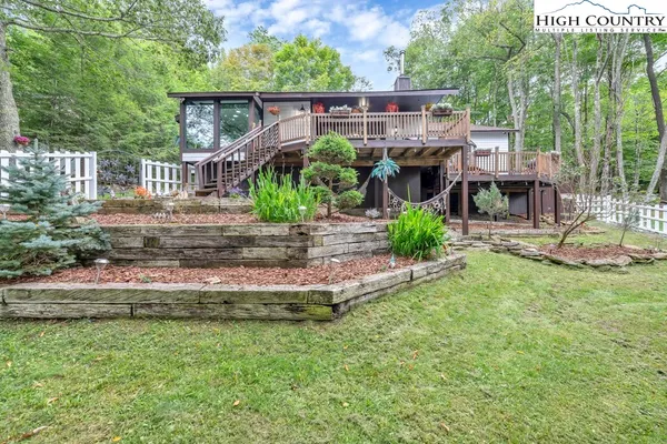 $649,000 | 111 Wintergreen Way, Beech Mountain, NC 28604