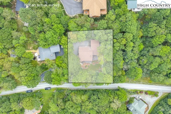 $649,000 | 111 Wintergreen Way, Beech Mountain, NC 28604