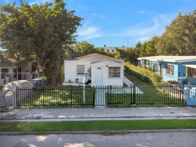 $549,000 | 6940 Northwest 6th Court, Miami, FL 33150