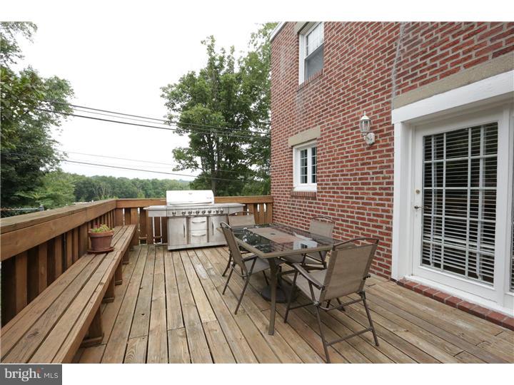 568 Pedley Road Philadelphia, PA 19128 - Photo 21 of 25 Deck