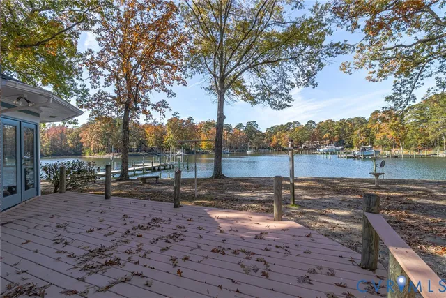 $975,000 | 492 Pine Reach Drive, Kilmarnock, VA 22482