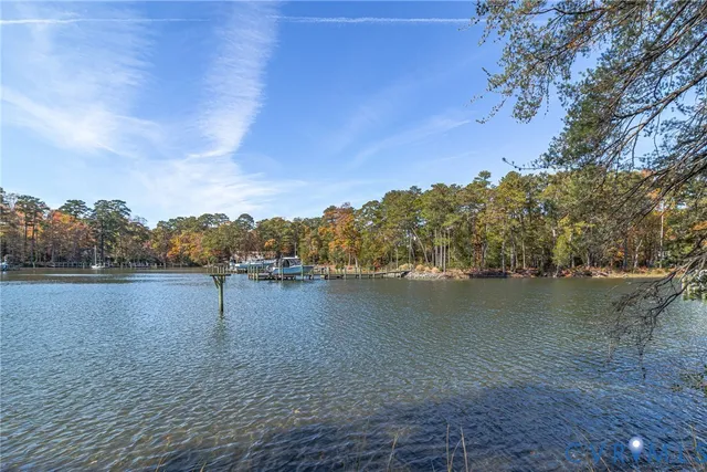 $975,000 | 492 Pine Reach Drive, Kilmarnock, VA 22482