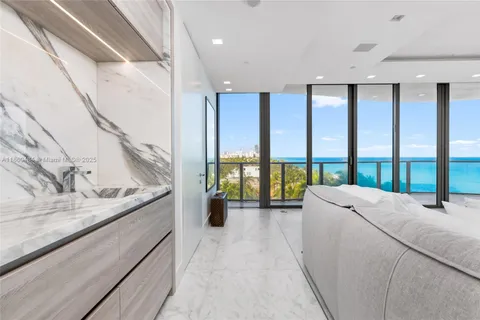 $10,750,000 | 19575 Collins Avenue, Unit 6, Sunny Isles Beach, FL 33160