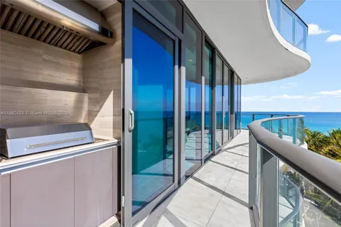 $10,750,000 | 19575 Collins Avenue, Unit 6, Sunny Isles Beach, FL 33160
