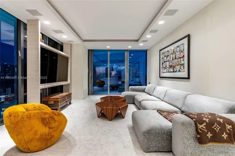 $10,750,000 | 19575 Collins Avenue, Unit 6, Sunny Isles Beach, FL 33160