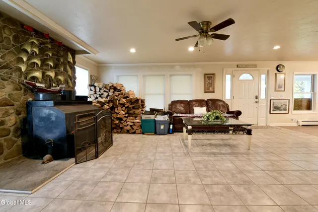 $1,200,000 | 454-456 Vliet St Extension, Cohoes, NY 12047