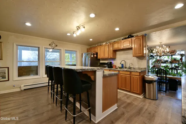$1,200,000 | 454-456 Vliet St Extension, Colonie, NY 12047