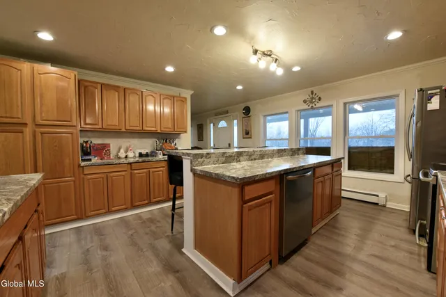 $1,200,000 | 454-456 Vliet St Extension, Cohoes, NY 12047