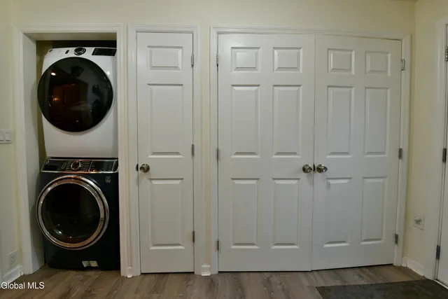 $1,200,000 | 454-456 Vliet St Extension, Cohoes, NY 12047