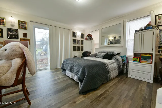 $1,200,000 | 454-456 Vliet St Extension, Cohoes, NY 12047