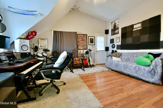 $1,200,000 | 454-456 Vliet St Extension, Cohoes, NY 12047