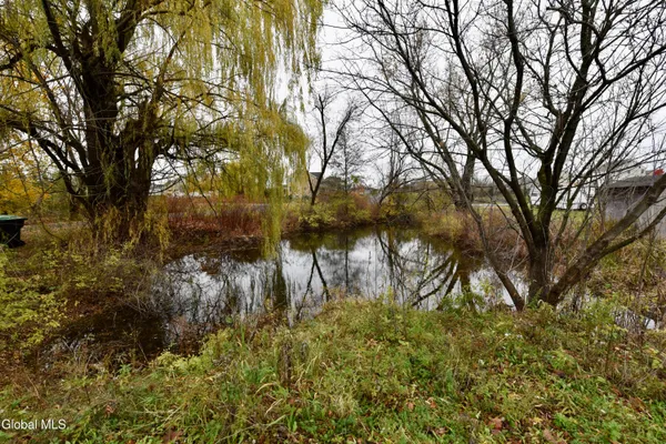 $1,200,000 | 454-456 Vliet St Extension, Colonie, NY 12047