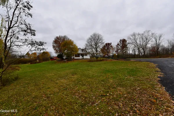 $1,200,000 | 454-456 Vliet St Extension, Colonie, NY 12047