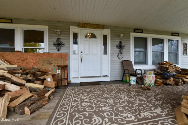 $1,200,000 | 454-456 Vliet St Extension, Colonie, NY 12047